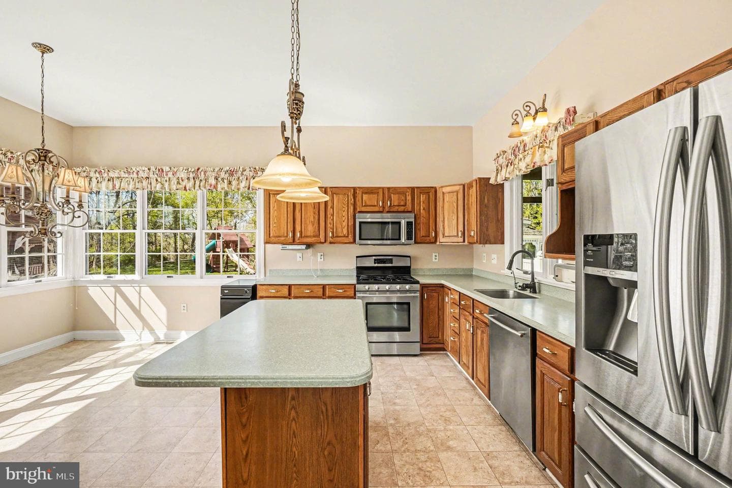 721 Knight Island Road photo 36