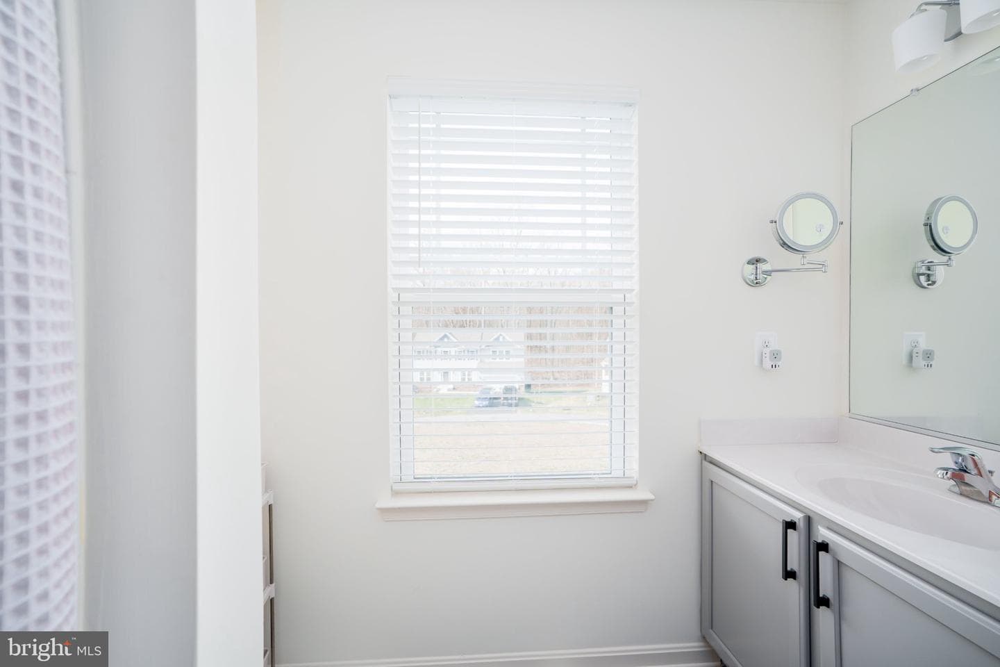 322 Barney Court photo 25