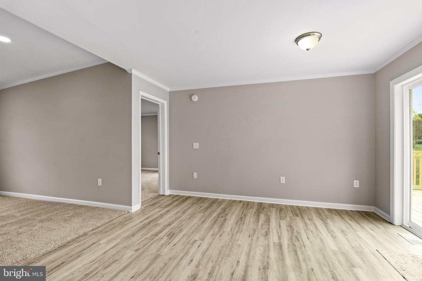114 Creswell Avenue photo 12