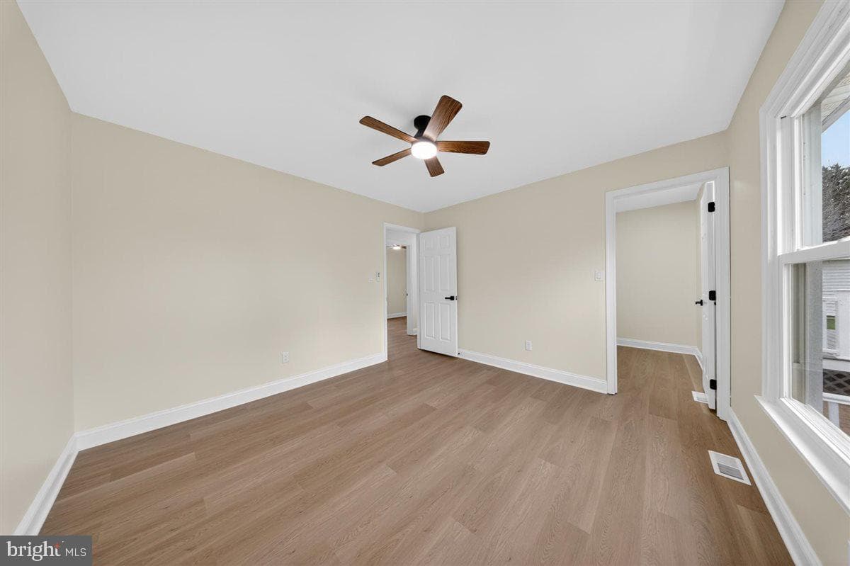 148 Windmill Road photo 15