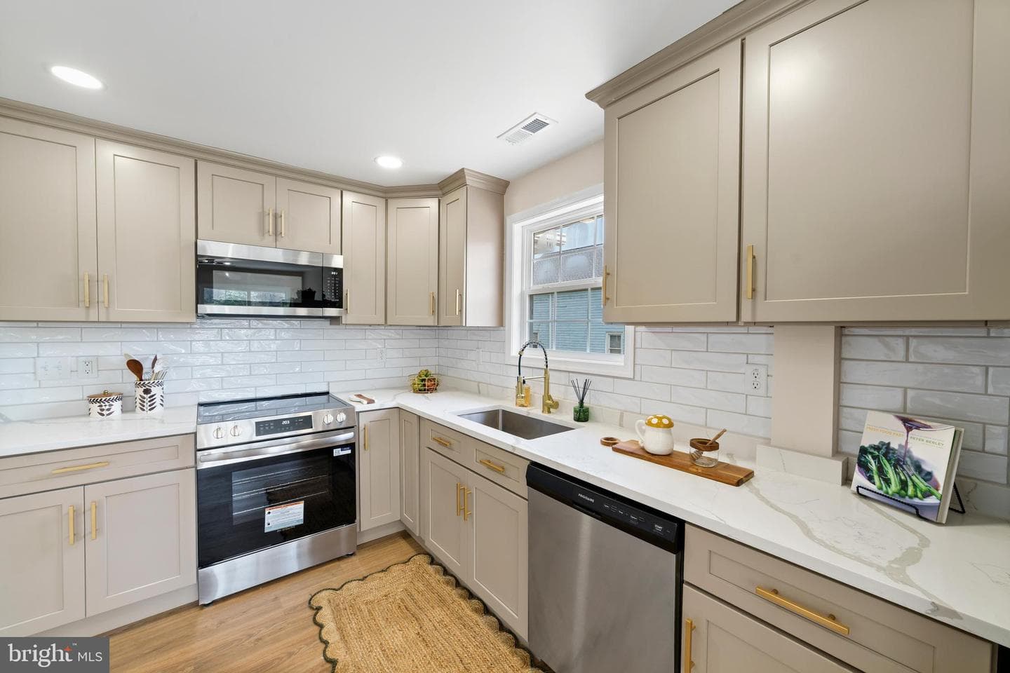 652 Elk Mills Road photo 19