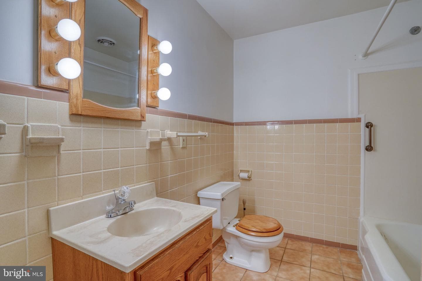 3123 Telegraph Road photo 47