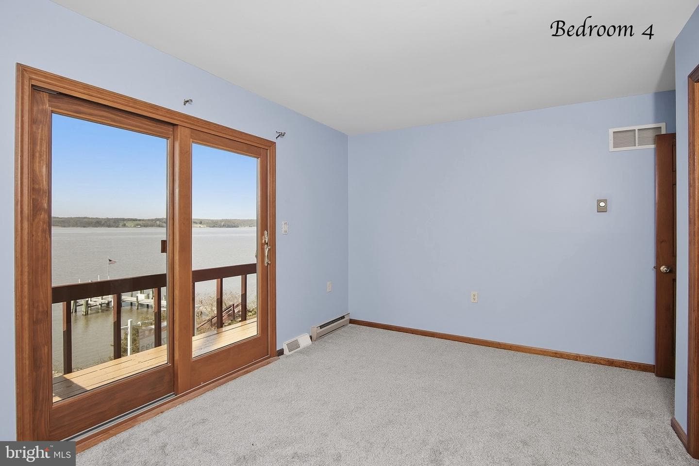 19 Tower Road photo 32