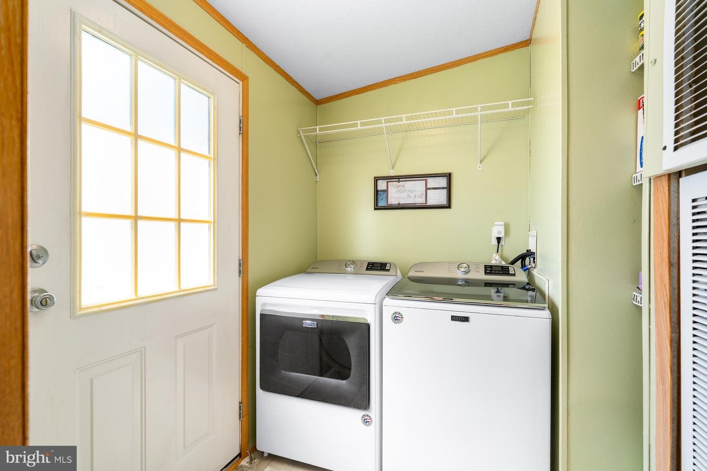 53 Queen Eleanor Drive photo 15