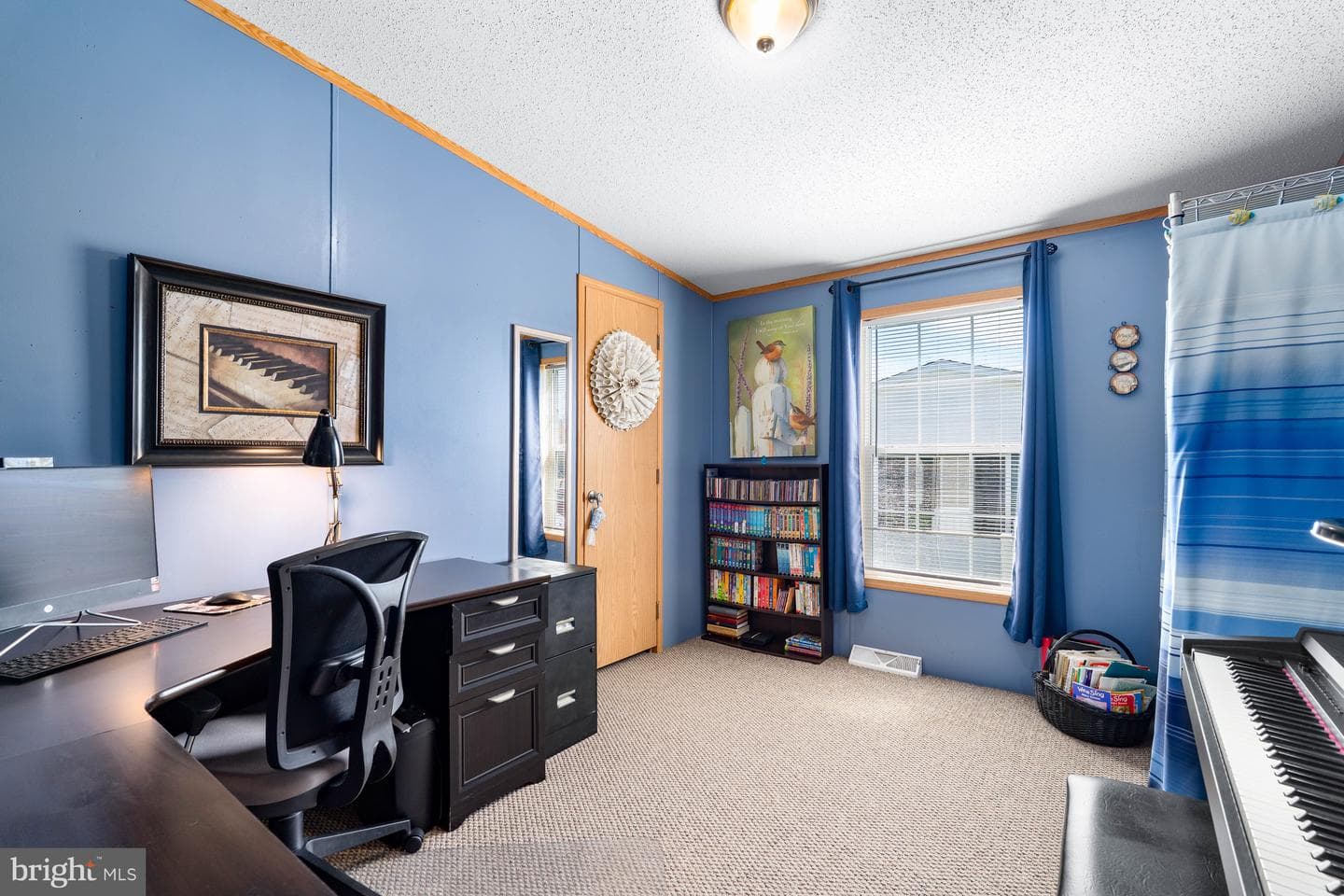 53 Queen Eleanor Drive photo 18