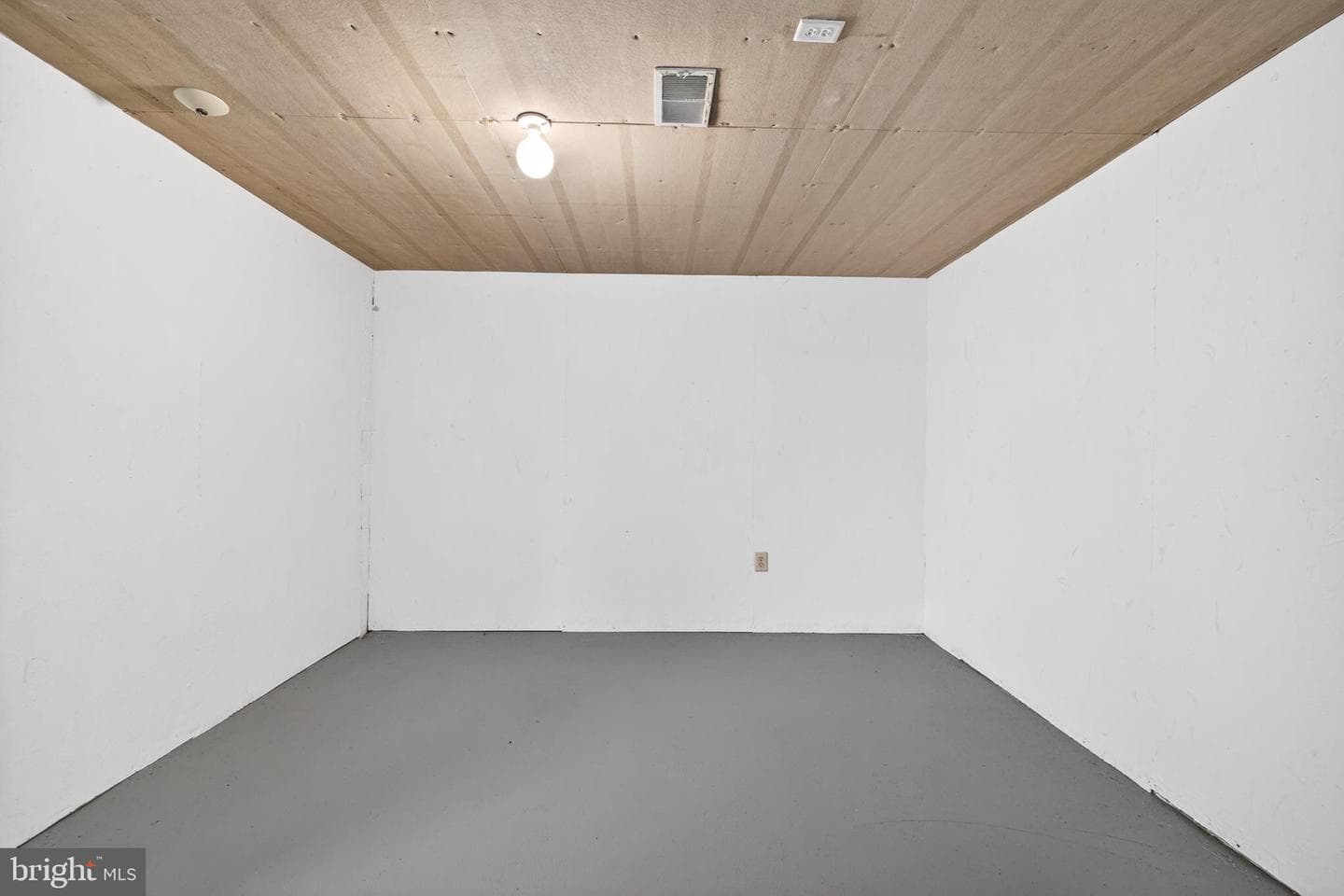 105 Brantwood Drive photo 34