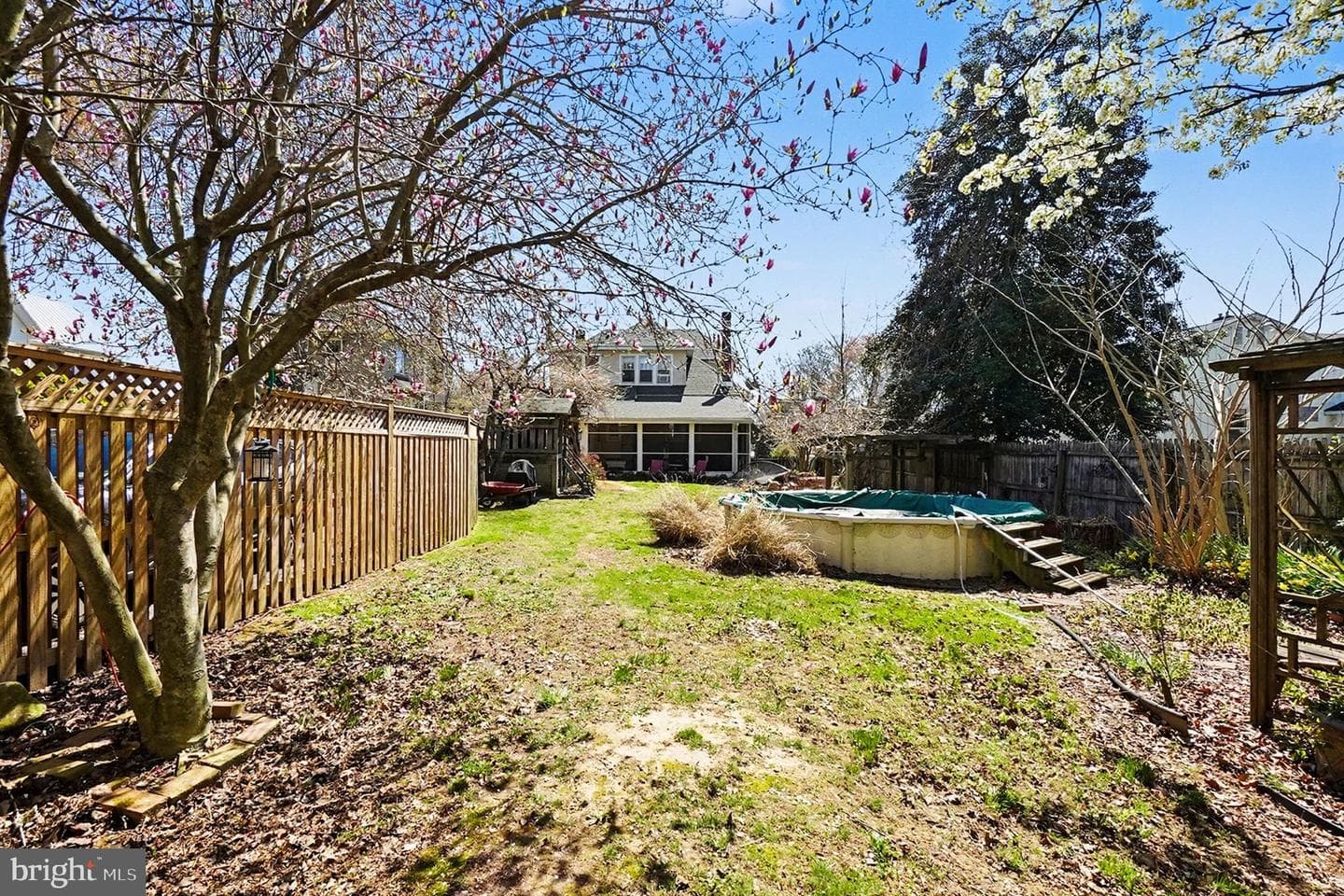119 E Cecil Avenue photo 20