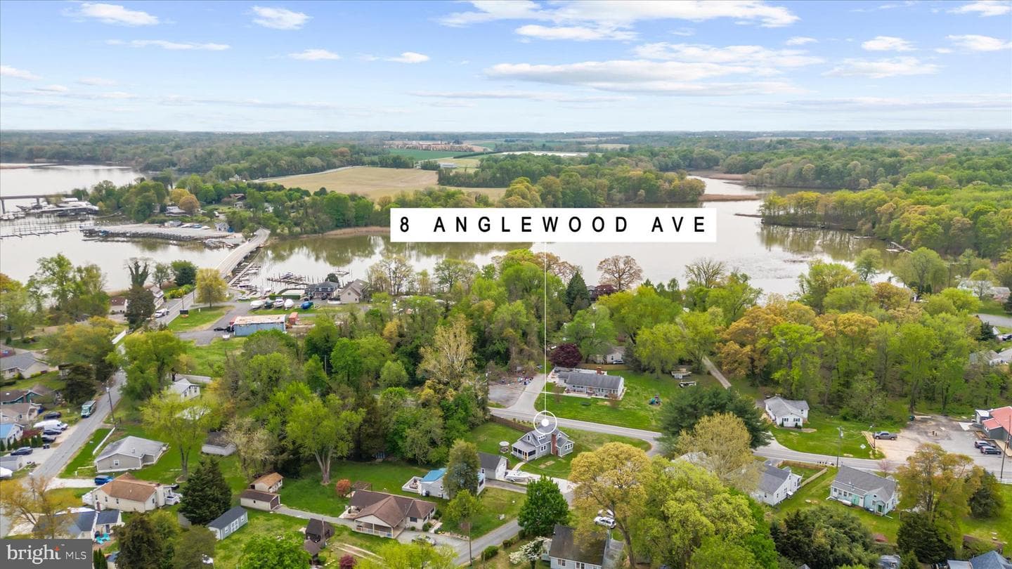 8 Anglewood Avenue photo 54