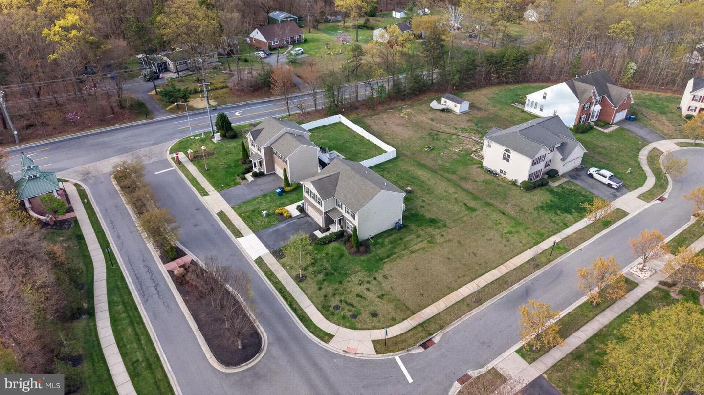 2 Ridgely Forest Drive photo 35