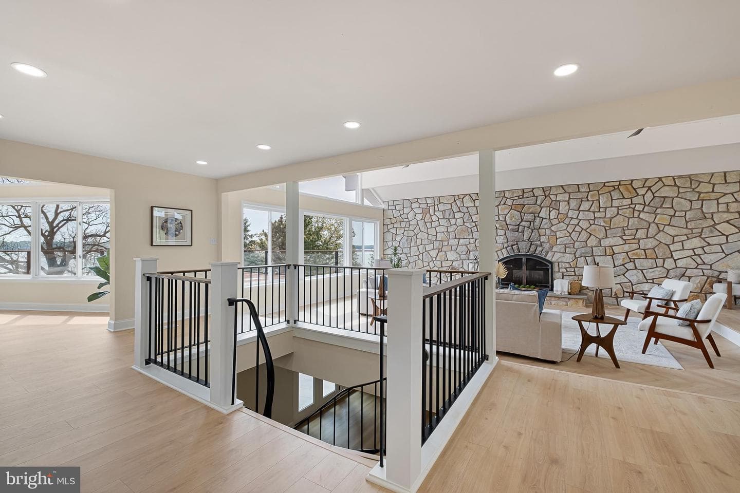 192 Rolling Avenue photo 17