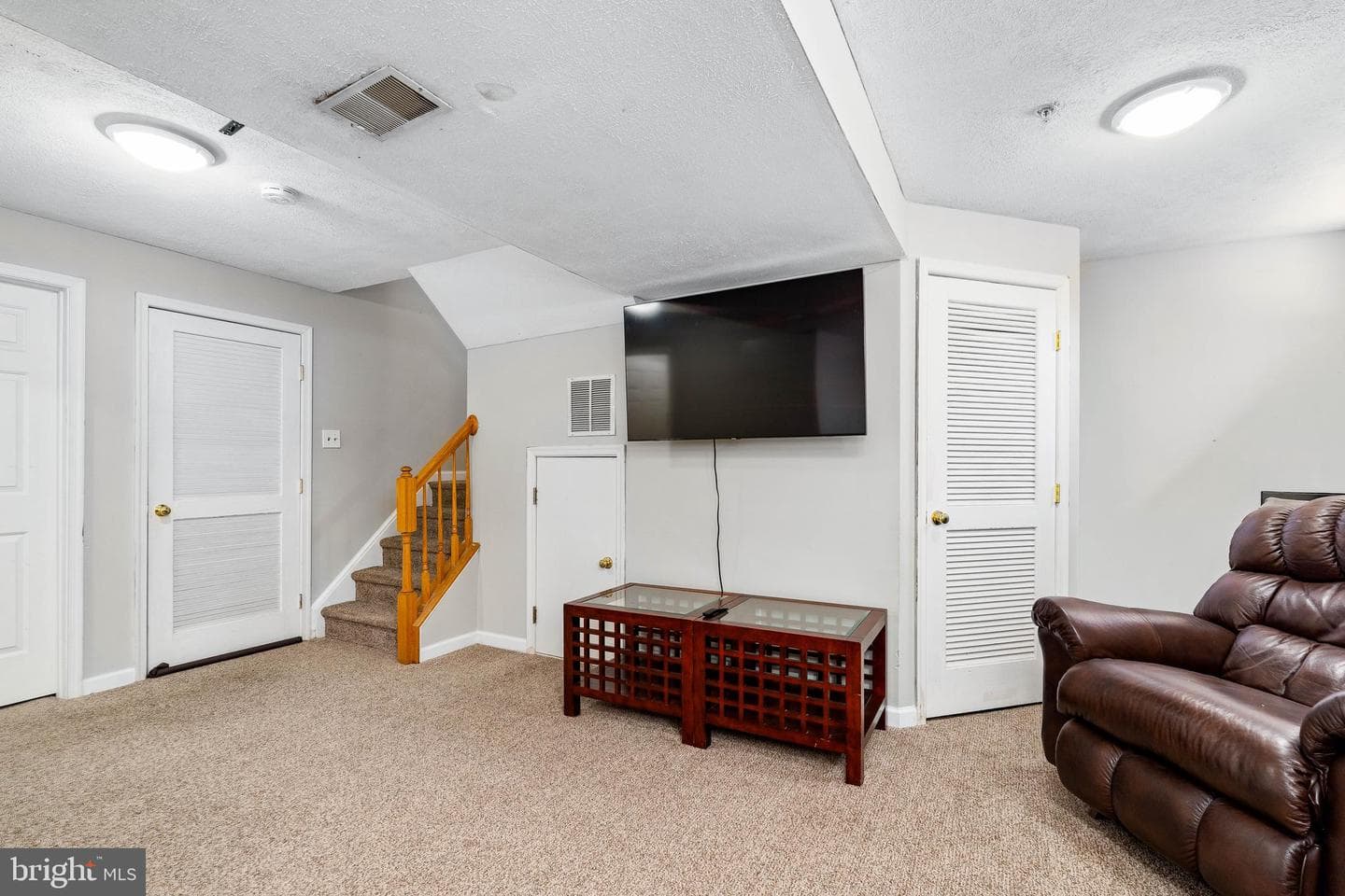 72 Hickory Lane photo 19
