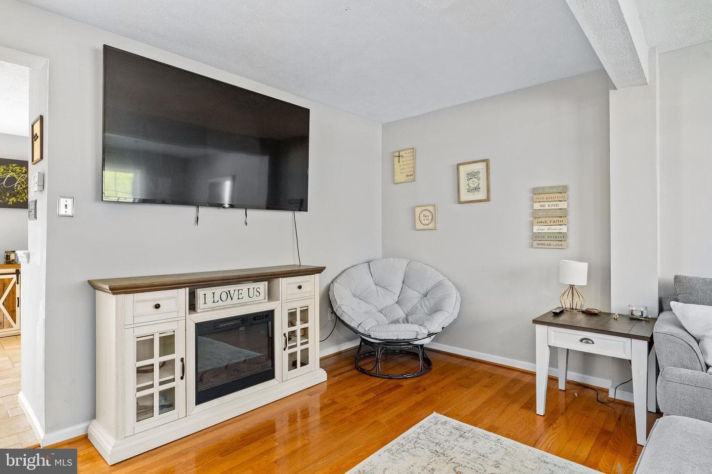 72 Hickory Lane photo 6