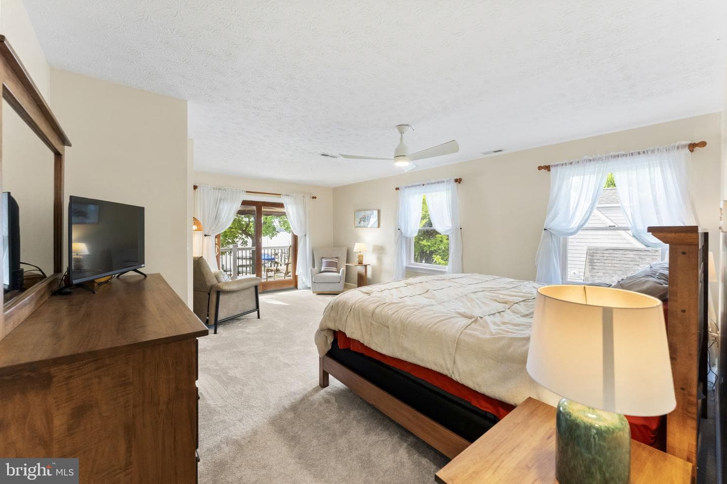 94 Crescent Lane photo 30