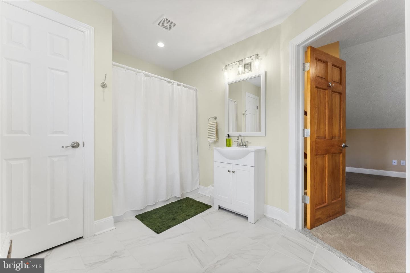 94 Crescent Lane photo 41