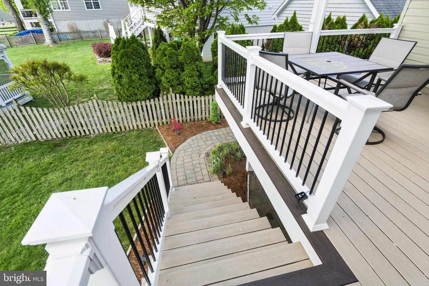 94 Crescent Lane photo 46
