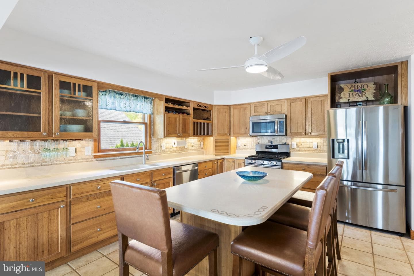 94 Crescent Lane photo 8