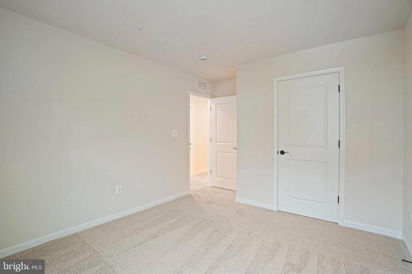 120 Catalpa Drive photo 27