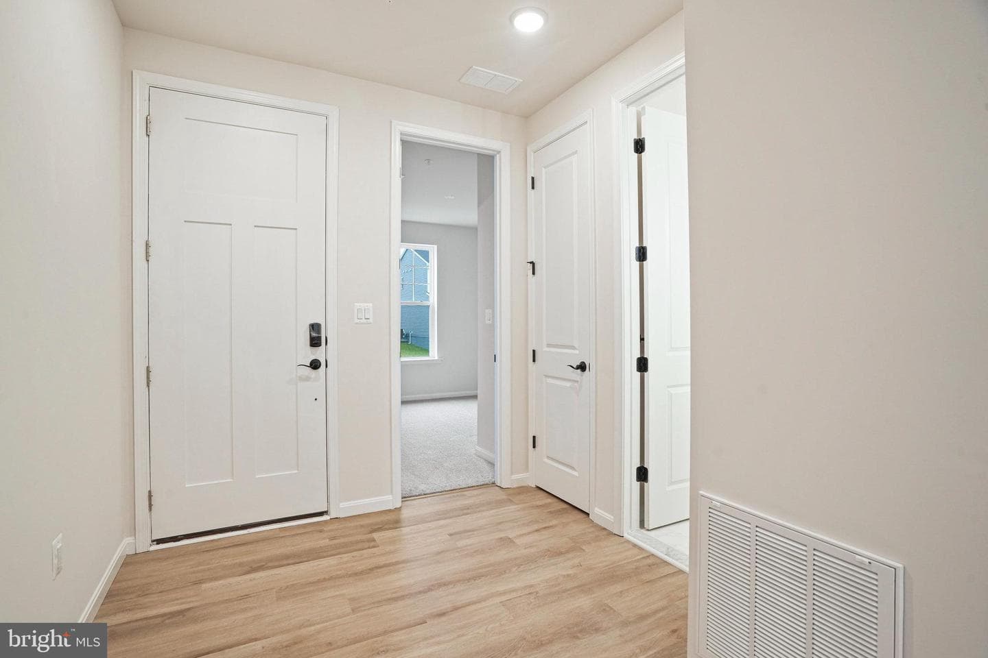 120 Catalpa Drive photo 5