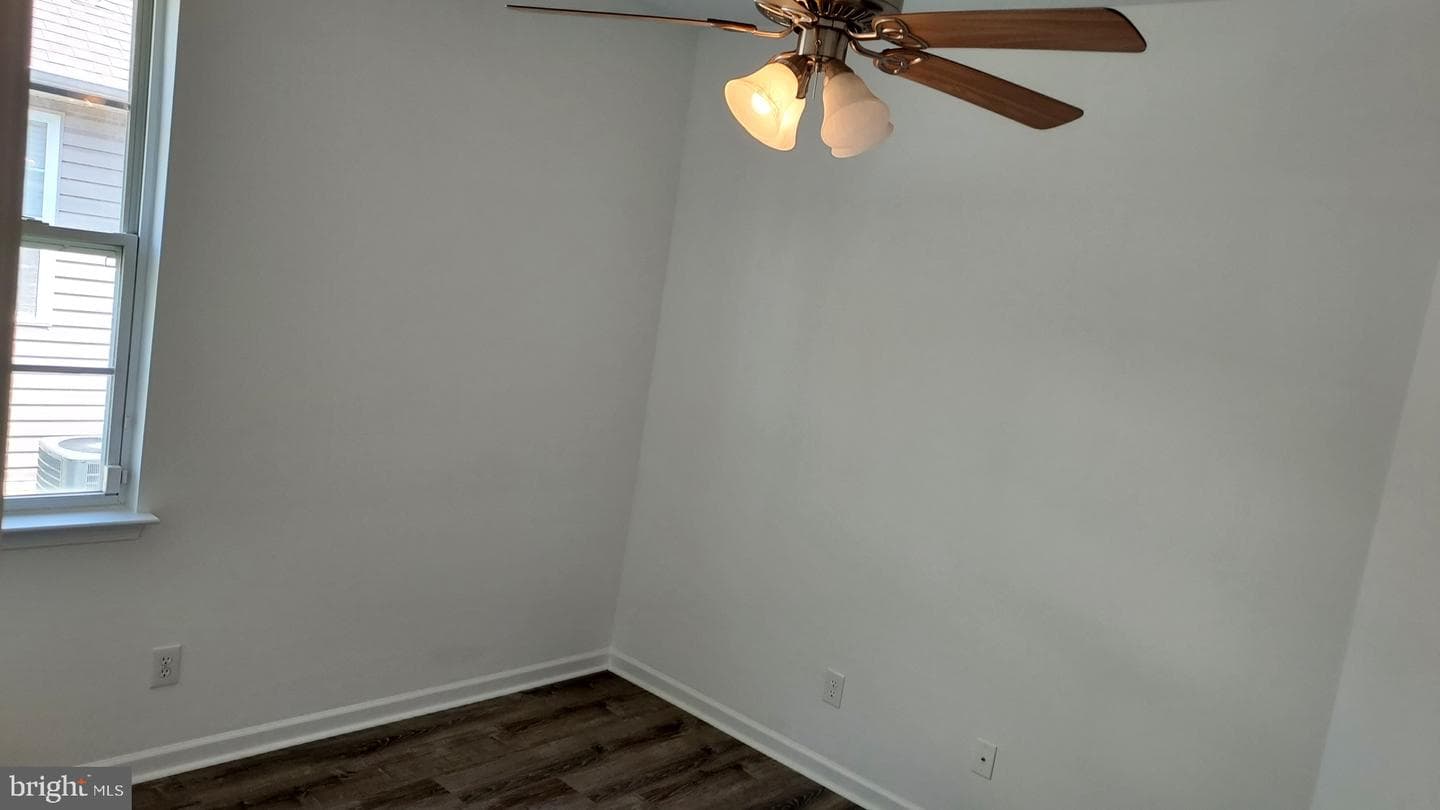 19 Mcarthur Lane photo 28
