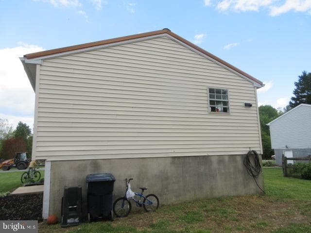 6 McGuire Way photo 5
