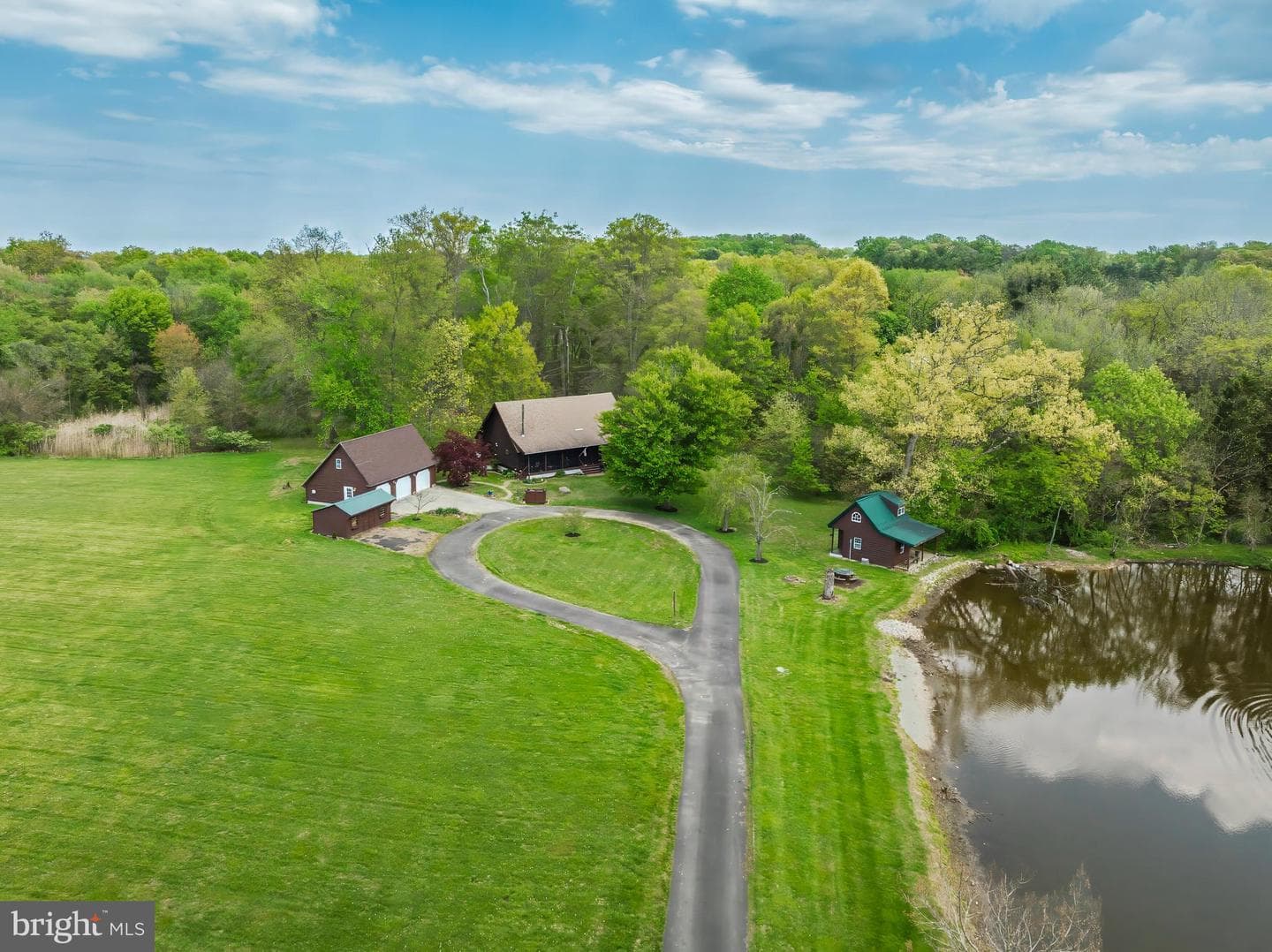 40 Nichols Way photo 2