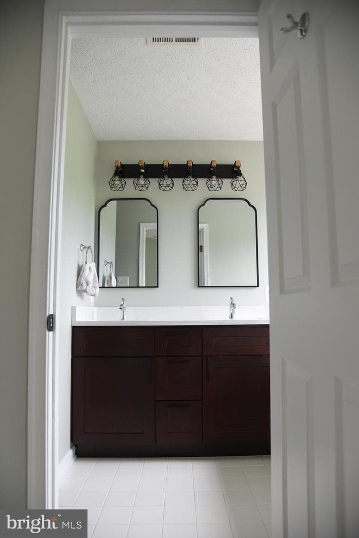 102 Maple Leaf Drive photo 23