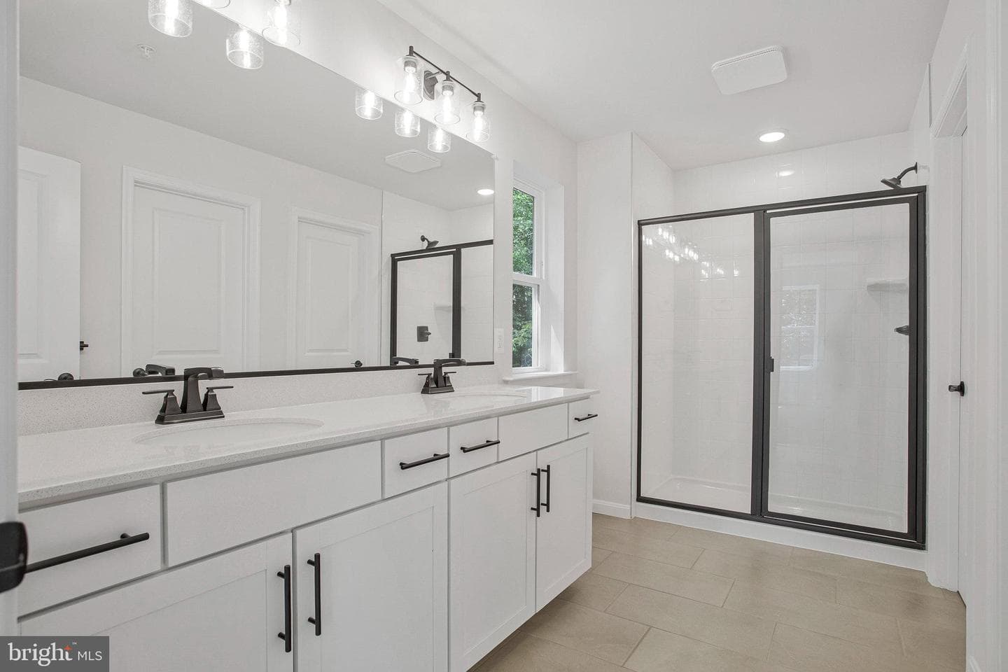 96 Catalpa Drive photo 26