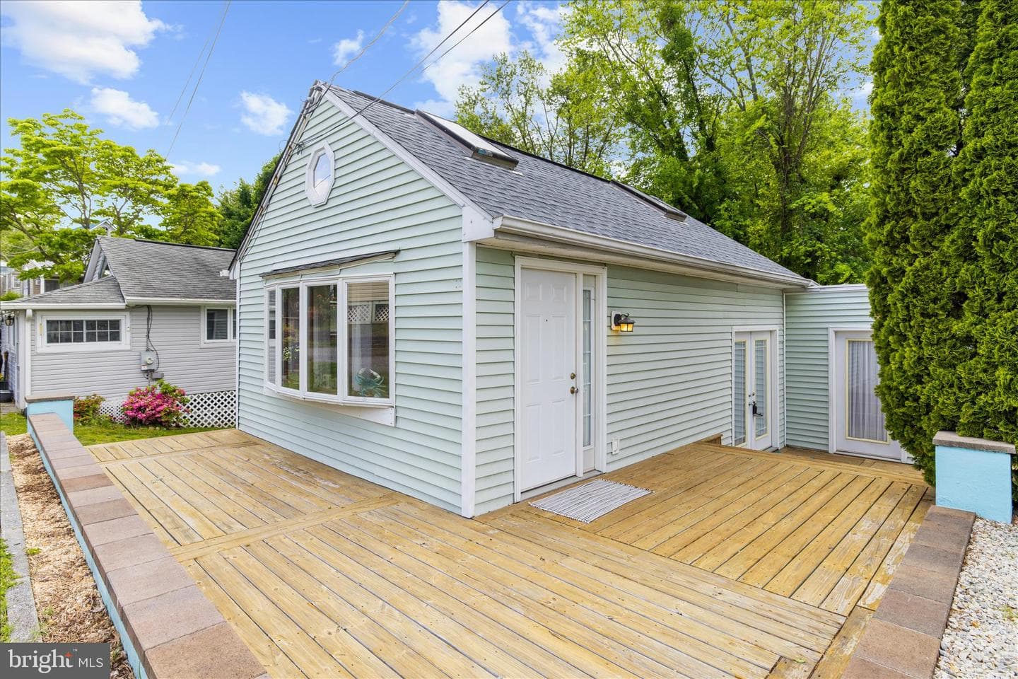 25 Locust Street photo 8