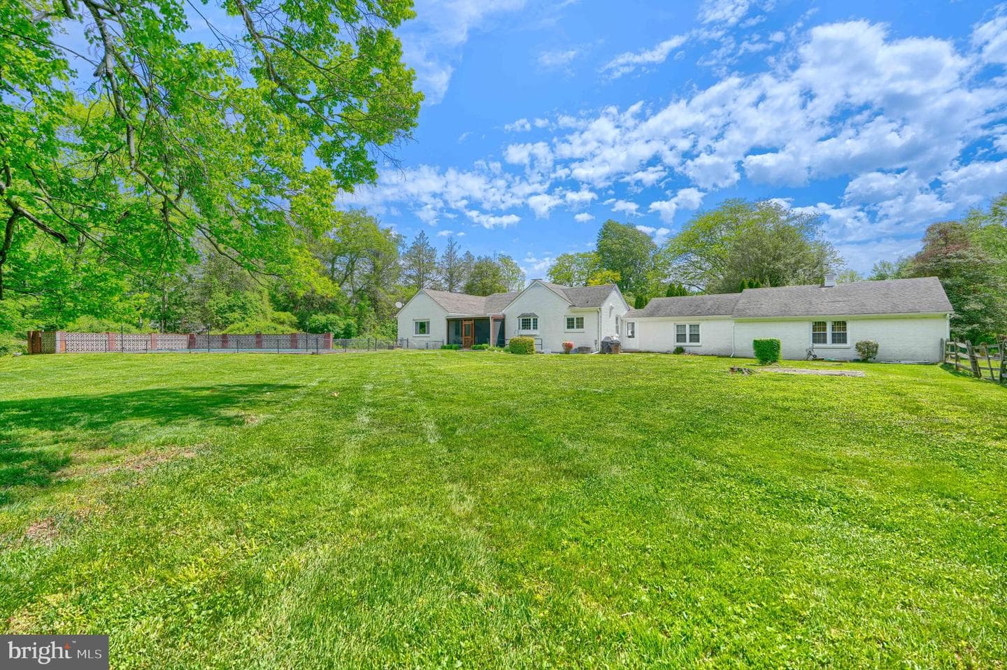 199 Riverside Drive photo 53