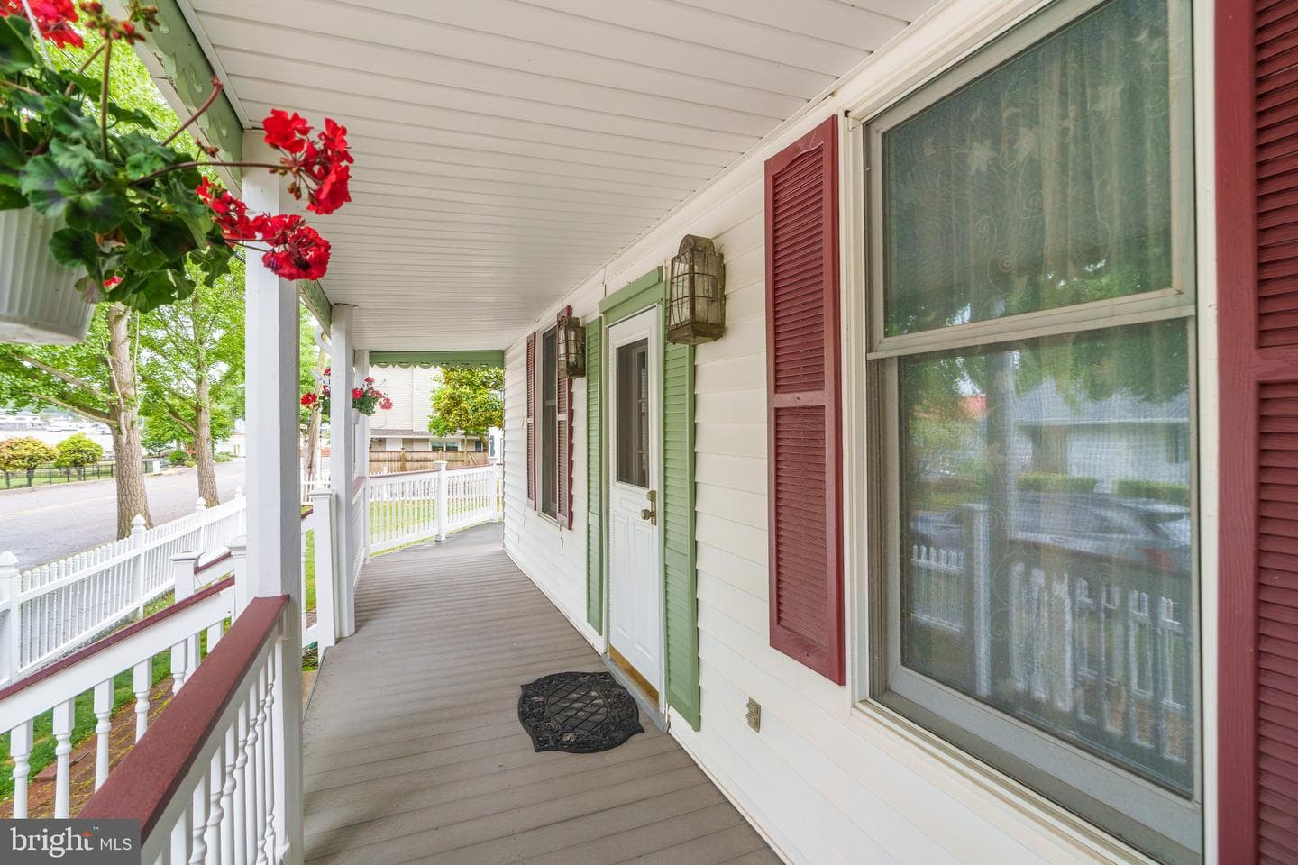 246 Biddle Street photo 24