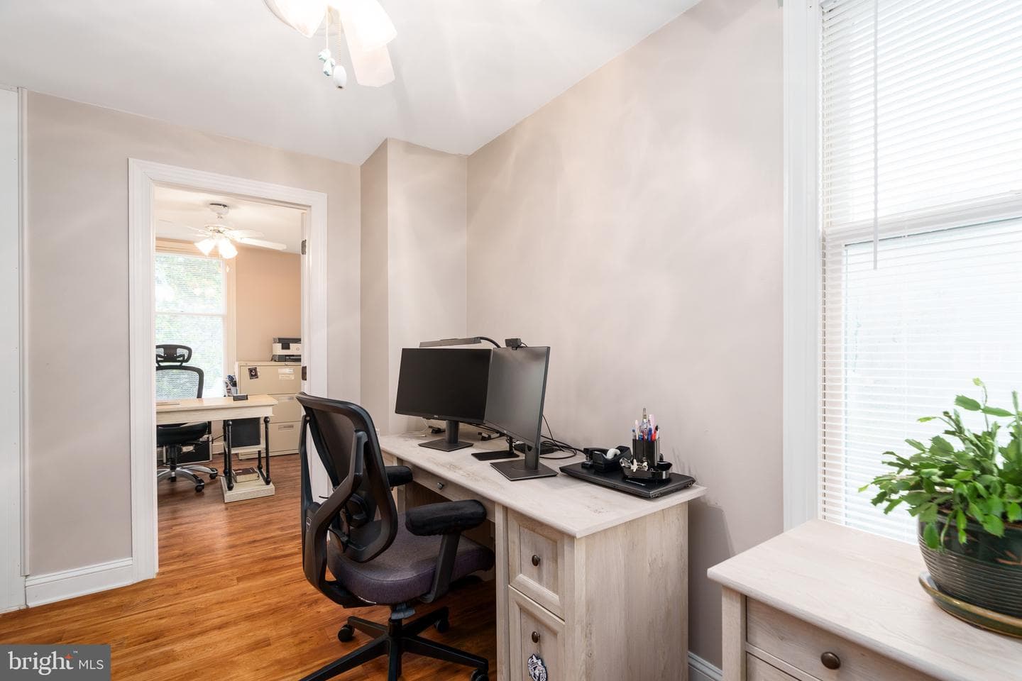 246 Biddle Street photo 31