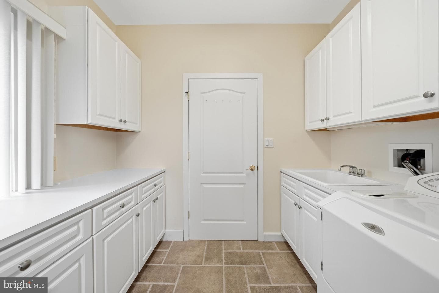 160 Cliffview Drive photo 39