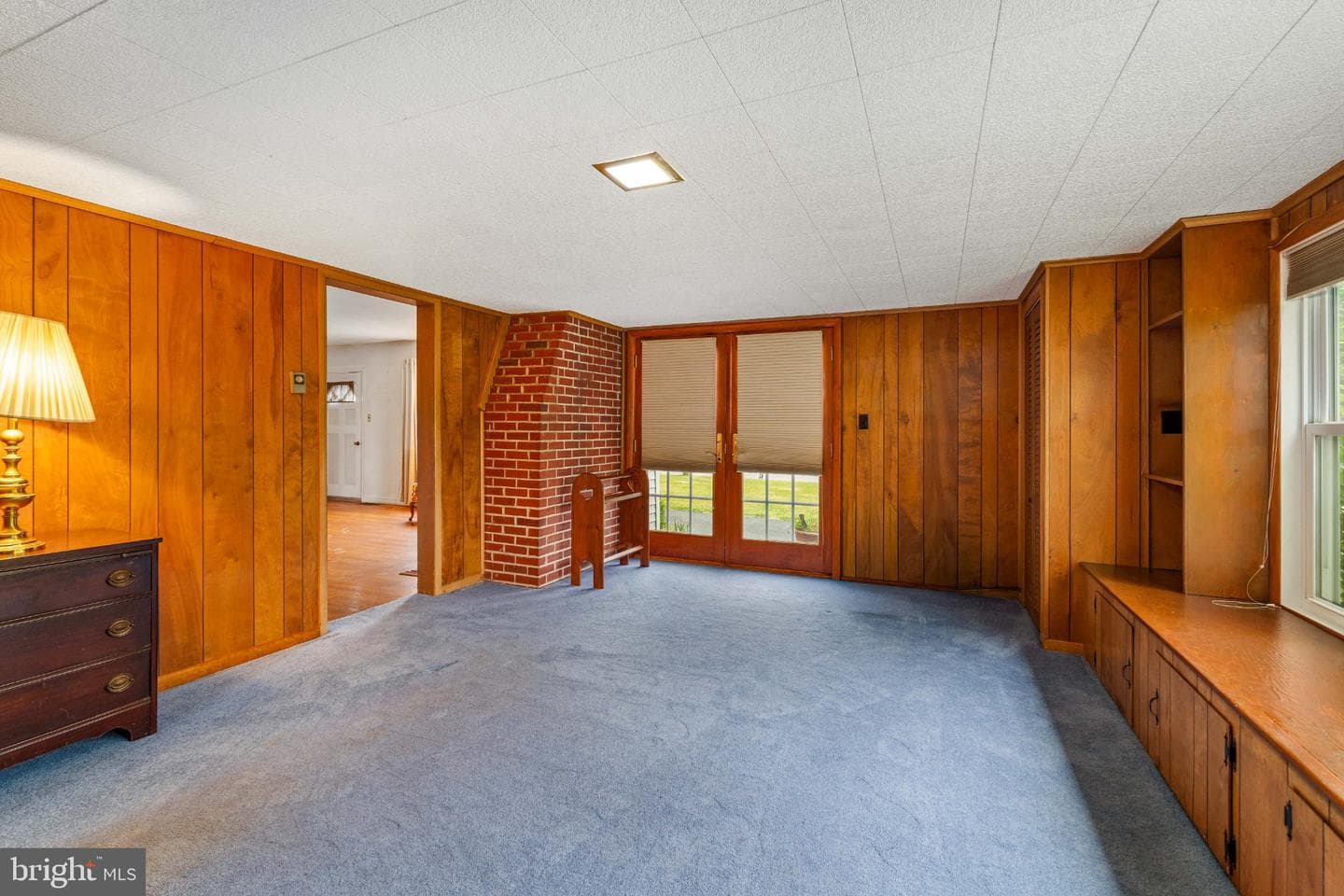 201 N Bohemia Avenue photo 10