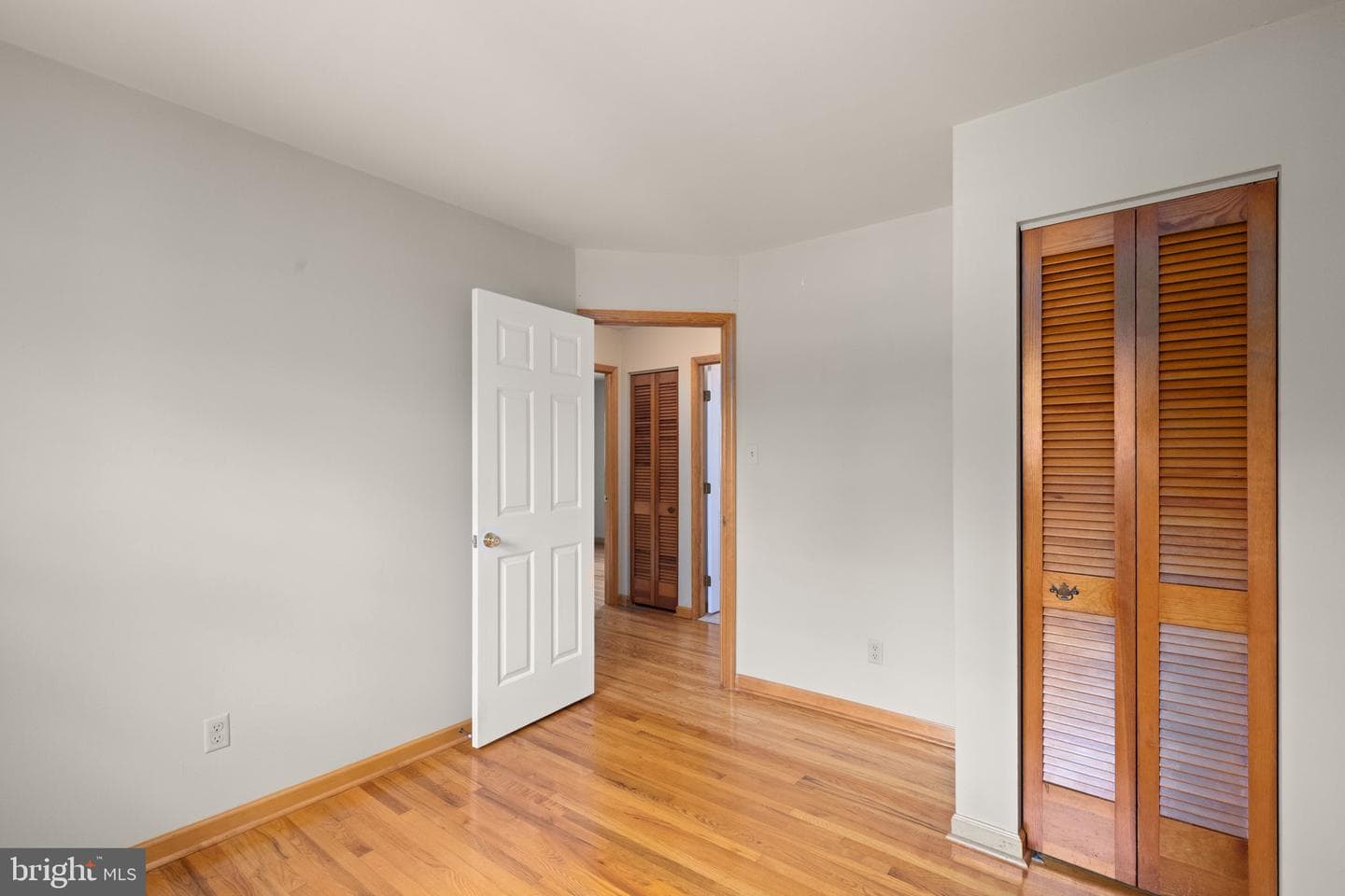 124 Bowling Lane photo 18