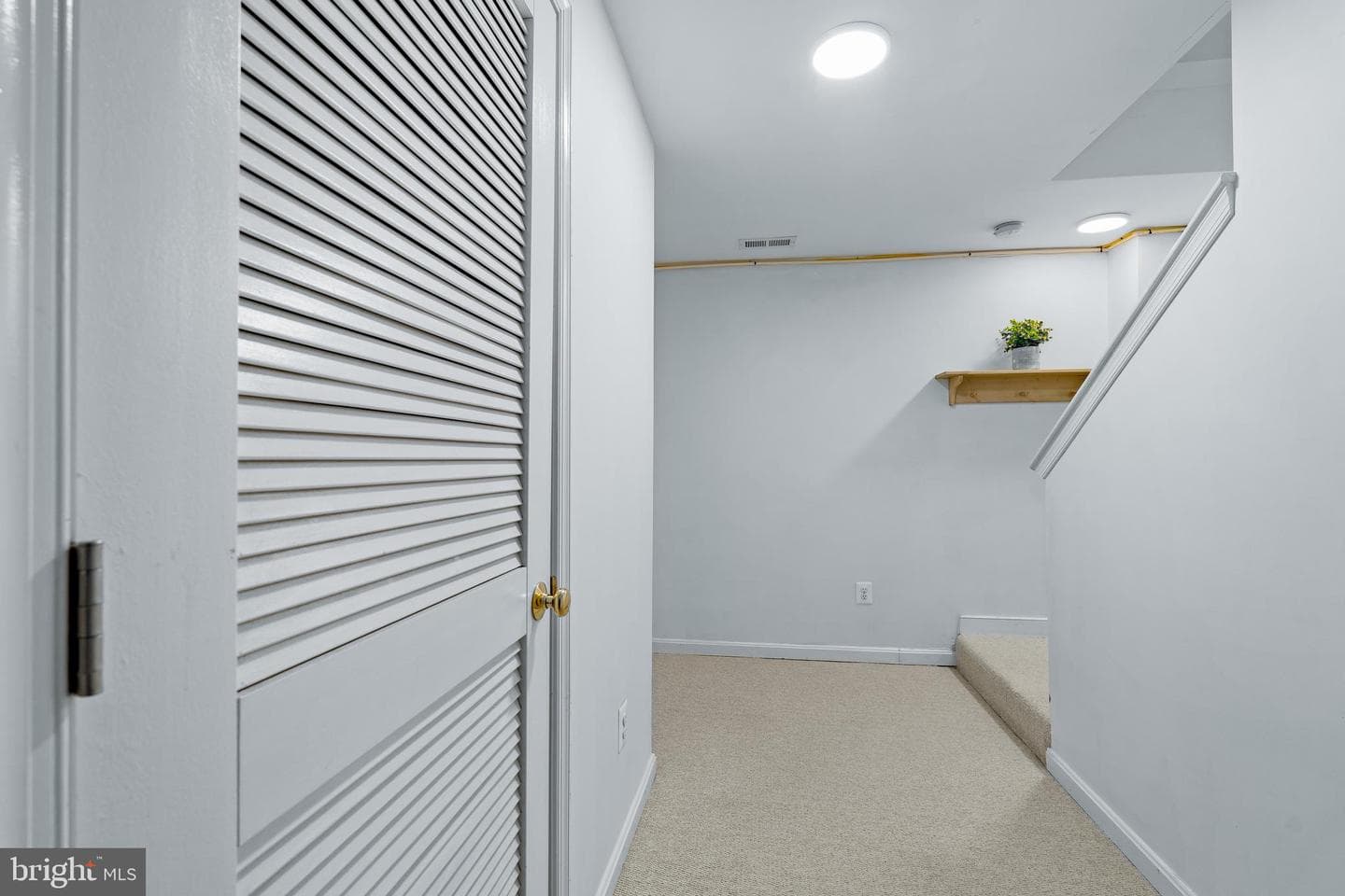 109 Flintstone Drive photo 23