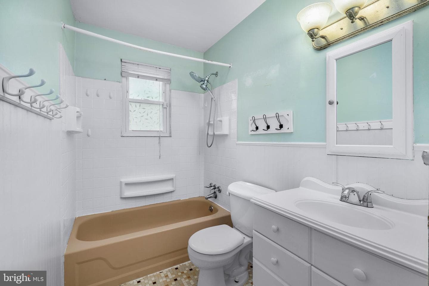102 Kirkcaldy Drive photo 8