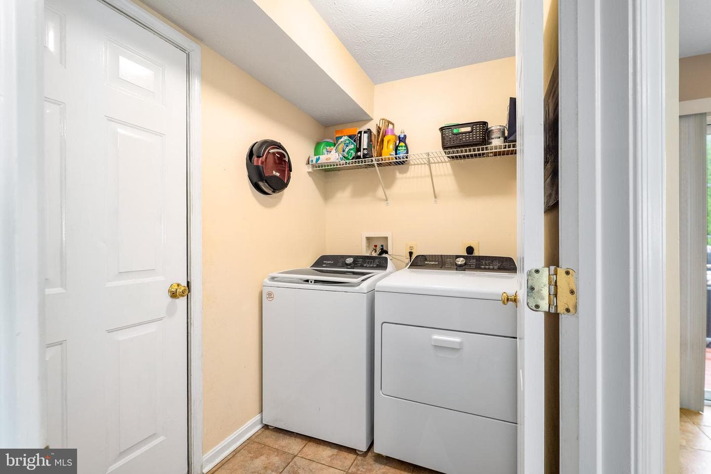 146 Manchester Drive photo 6