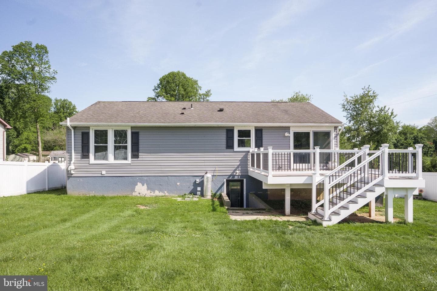 1 Highview Road photo 4