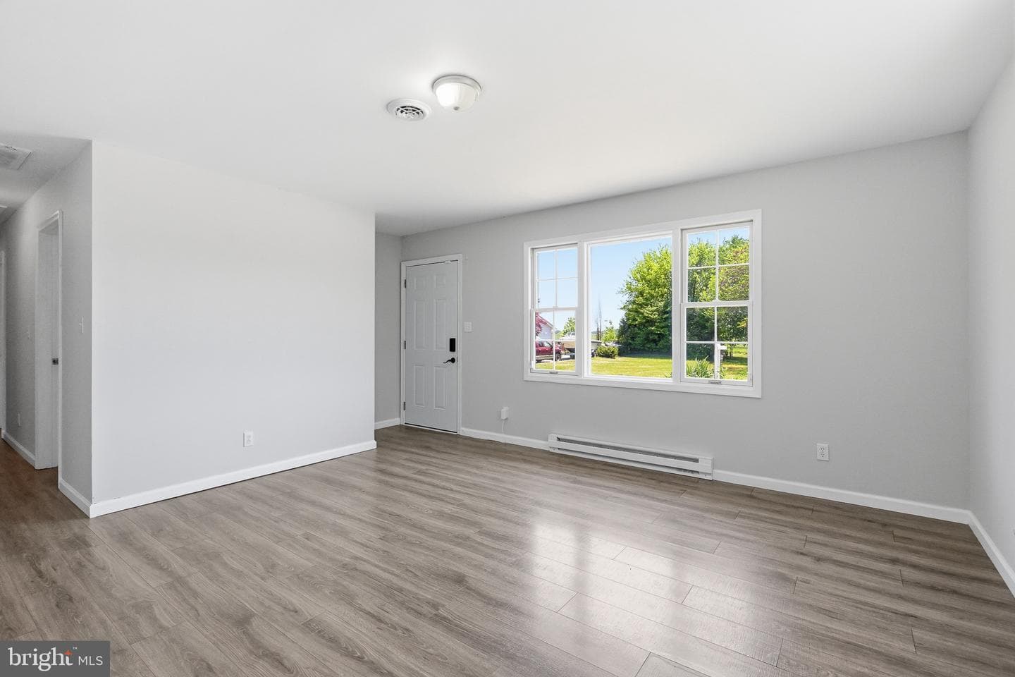 139 Center St photo 6