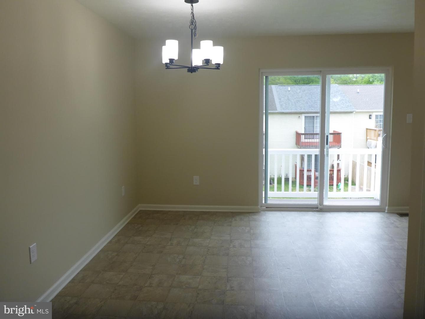 61 Sycamore Drive photo 6