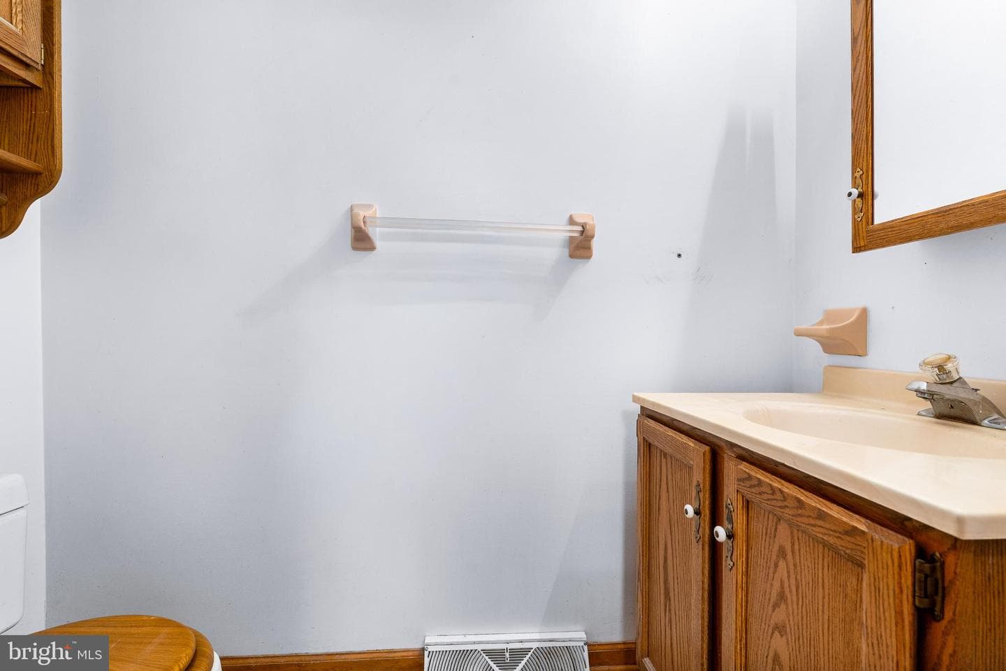 4793 Telegraph Road photo 17