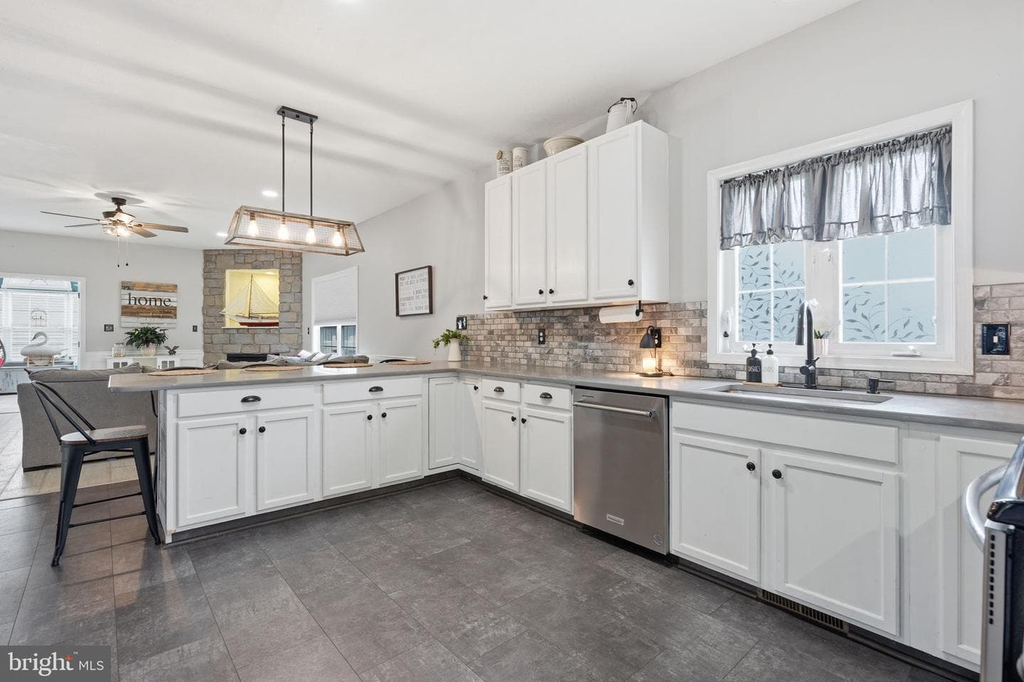 104 Bonnie Marie Lane photo 16