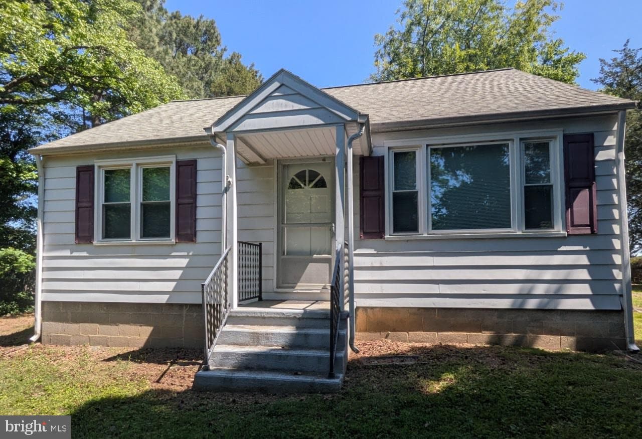 72 Hillcrest Lane photo 2