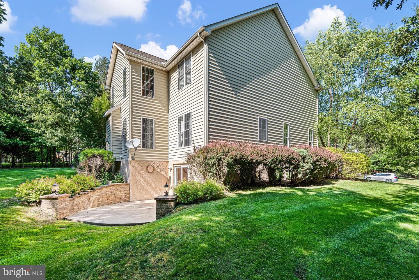 233 Woodholme Way photo 55
