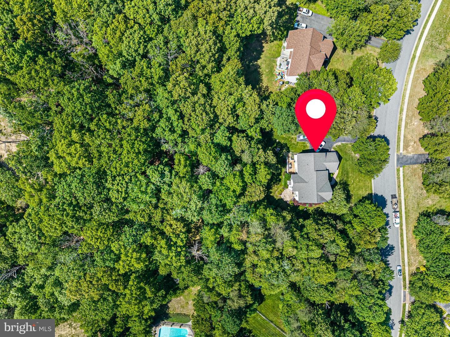 233 Woodholme Way photo 63