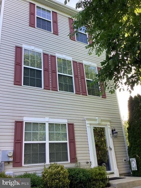 185 Hopewell