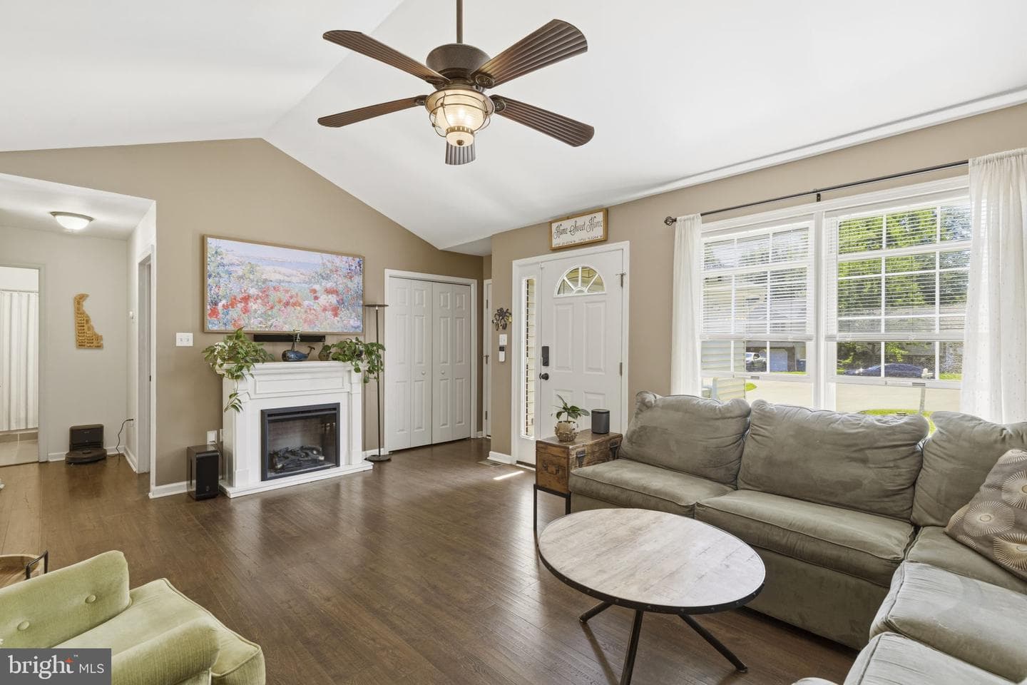 6 Kings Ct photo 3