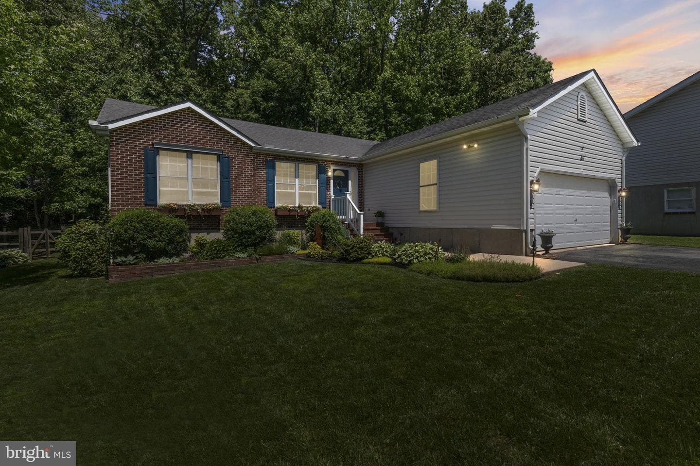 6 Kings Ct photo 37