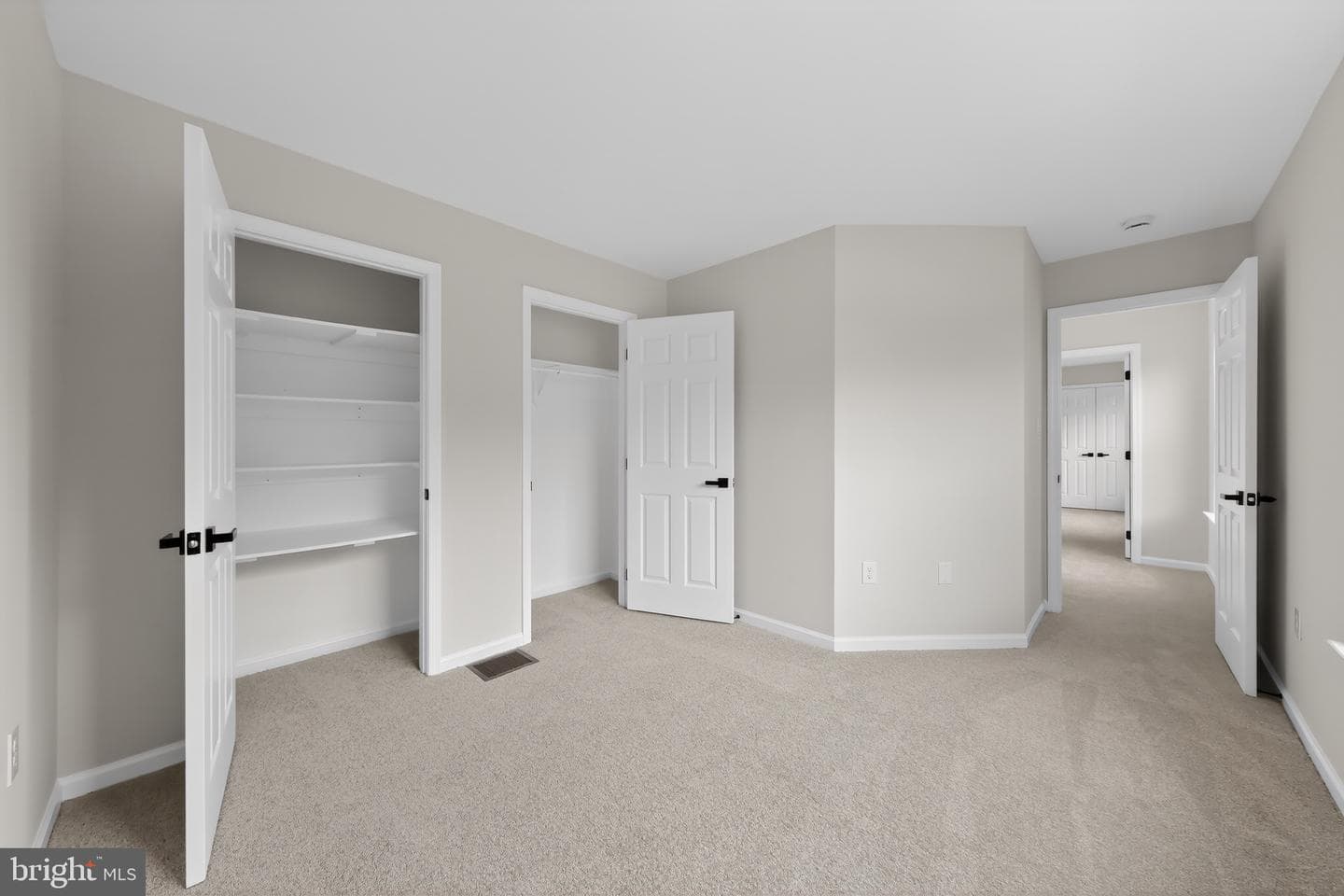 112 Liberty Lane photo 18