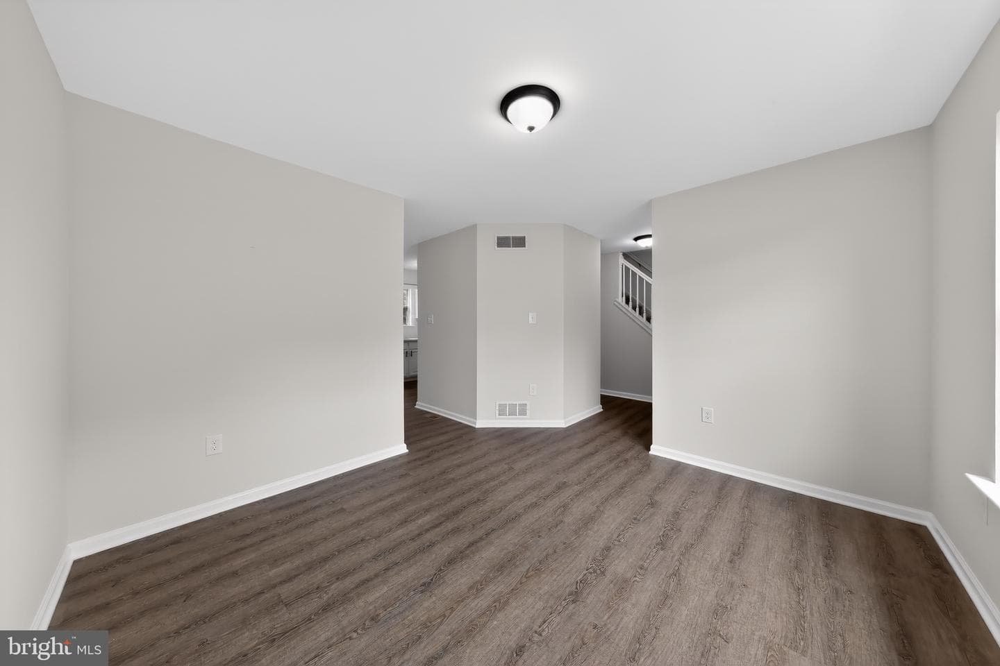 112 Liberty Lane photo 8